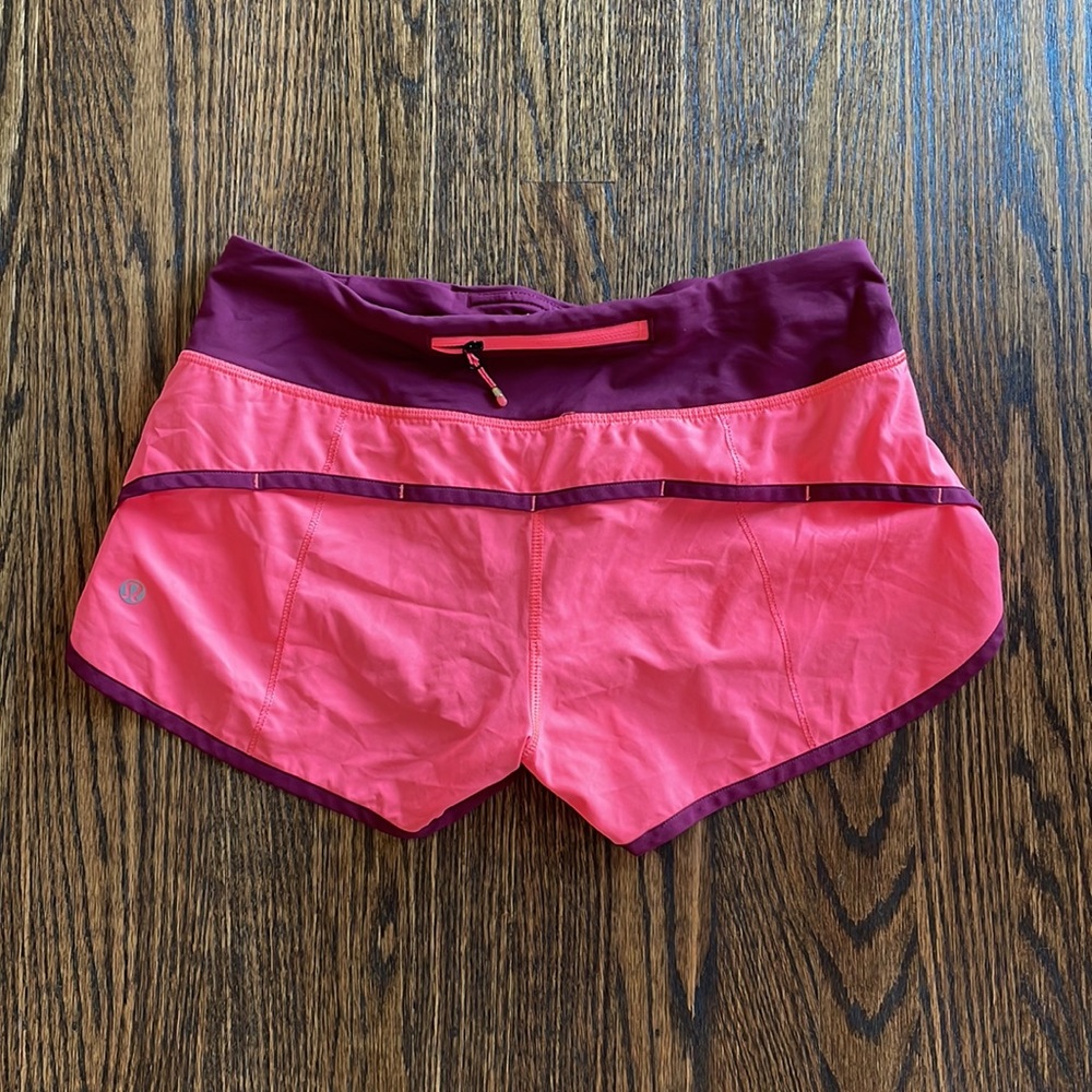 Lululemon Speed Up Low-Rise Lined Short 2.5 - Picture 2 of 3